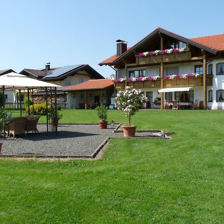 Gaestehaus "Zur Schmiede" Wertach Exterior photo