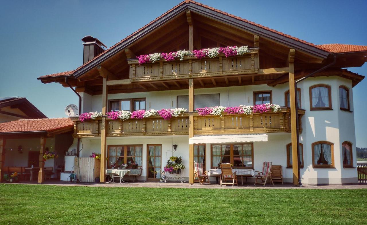 Gaestehaus "Zur Schmiede" Wertach Exterior photo